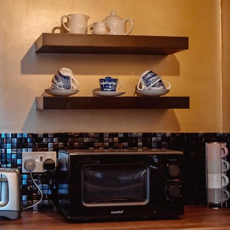 شقة Spacious Flat With Free Parking هاروغايت المظهر الخارجي الصورة