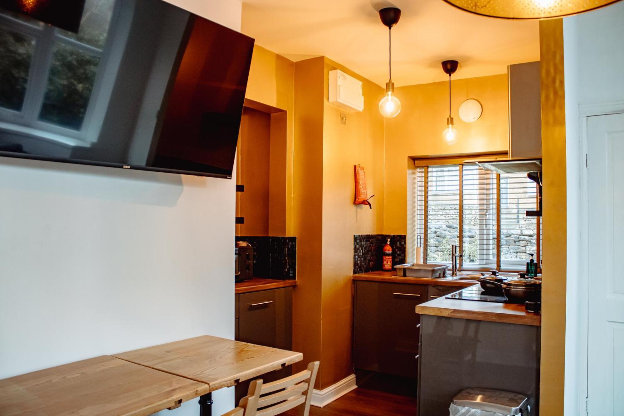 شقة Spacious Flat With Free Parking هاروغايت المظهر الخارجي الصورة